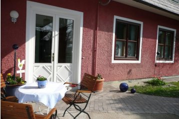 Austria Privát Graz, Zewnątrz